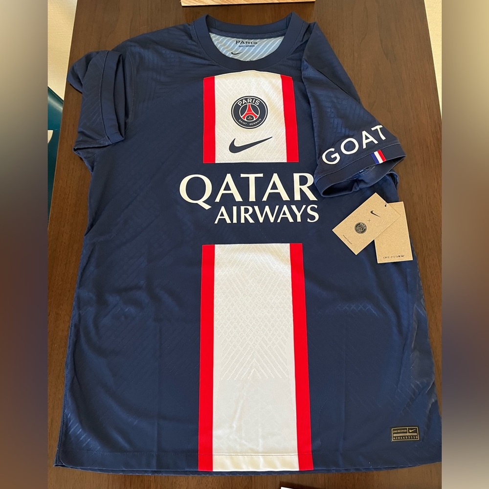 NWT PSG Nike - Paris-Saint-Germain teams up with Verdy - MESSI #30 jersey Large